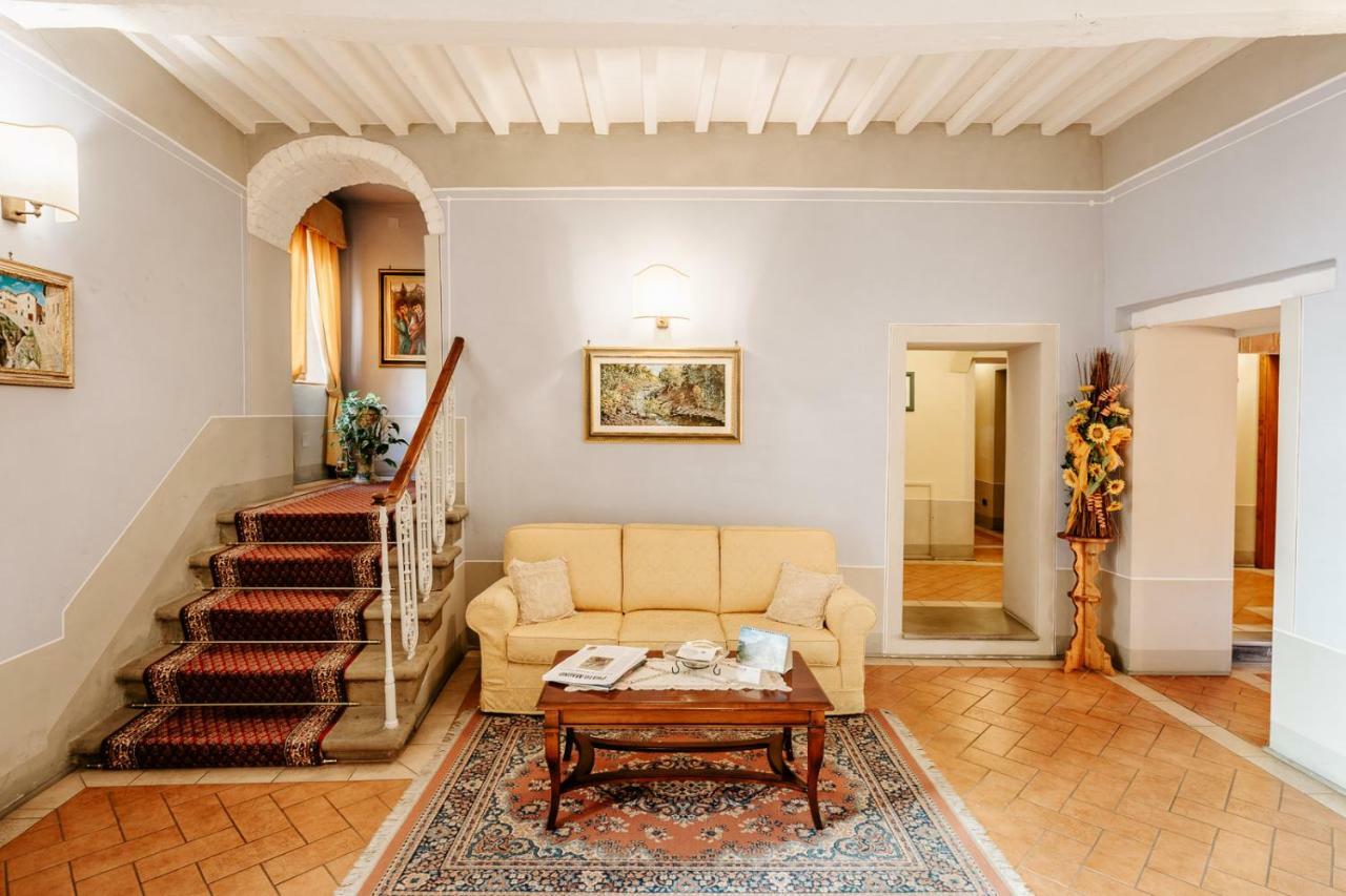 Отель Dimora Casa Eugenia Лоро-Чуффенна Экстерьер фото